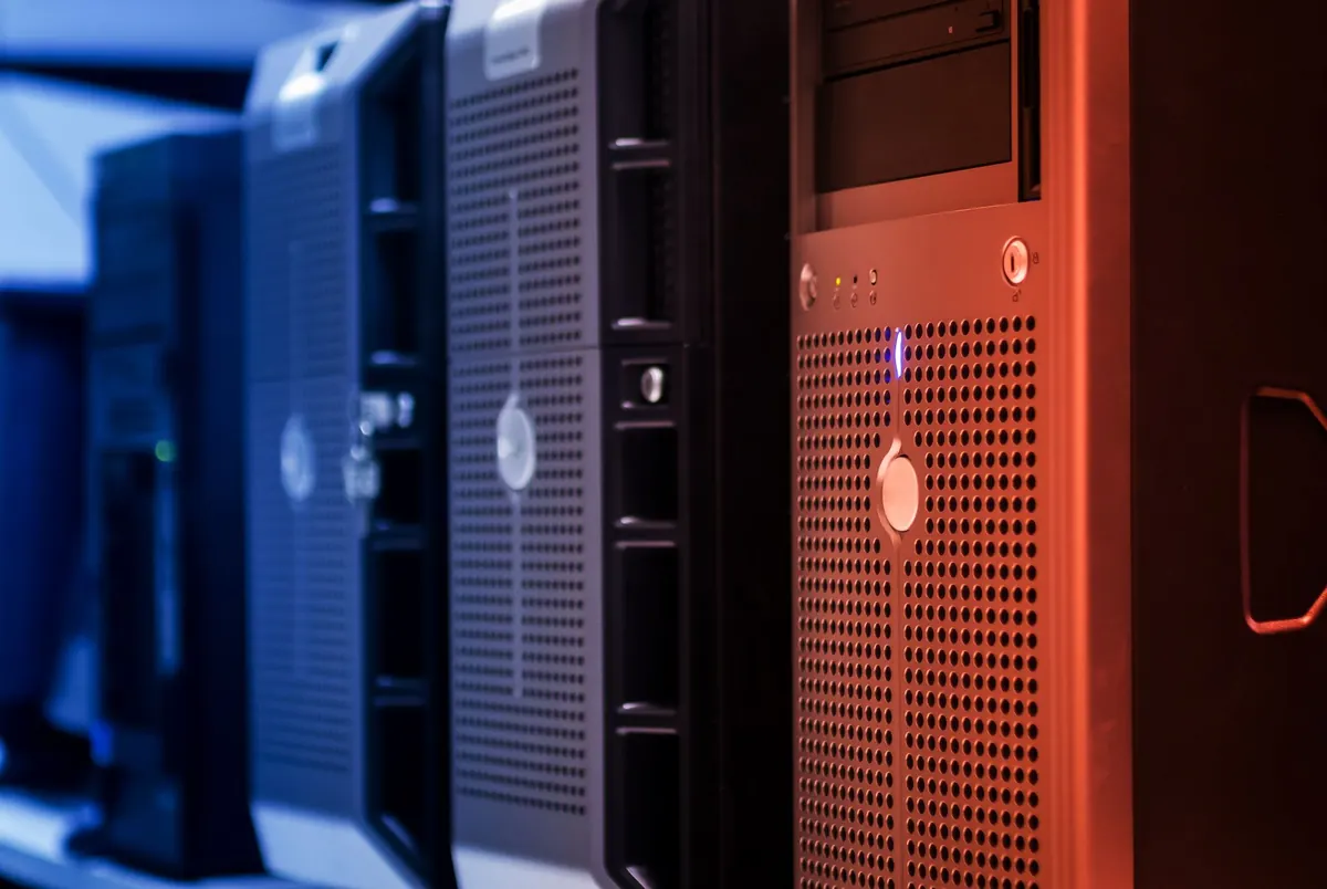TCP vs UDP: Understanding the Protocols Behind Web, Streaming, and Gaming